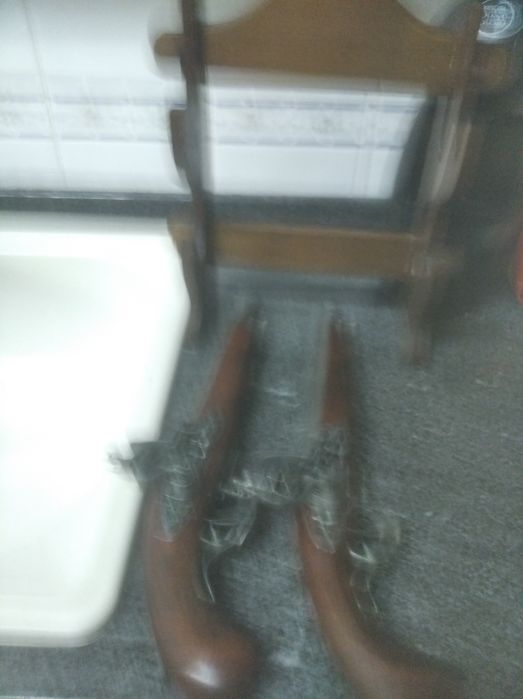 Pistolas Medievais com suporte