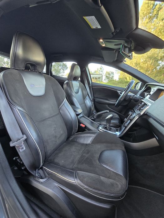 Volvo V40 D2 1.6 115cv R-Design
