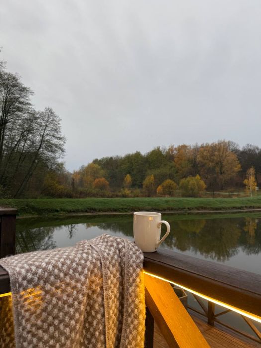 Будинок з сауною та чаном біля лісу | подобово