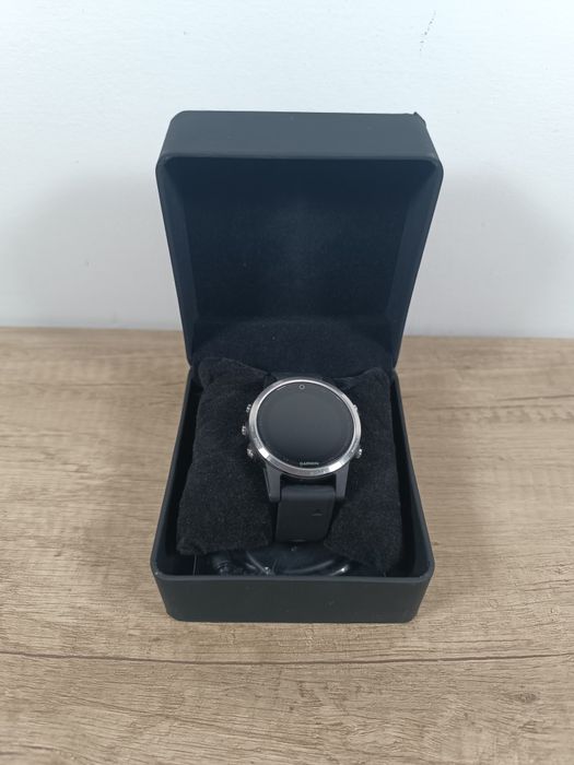 Garmin Fenix 5S srebrny z czarnym paskiem