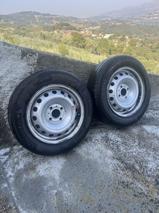 Jantes em ferro para Renault Clio.