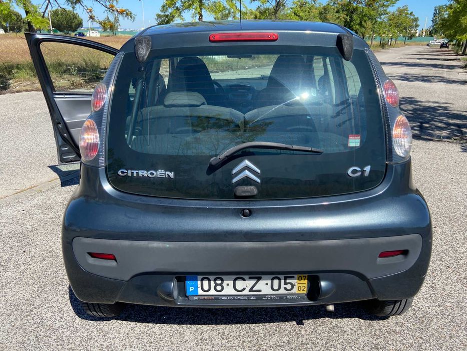 Citroën C1.