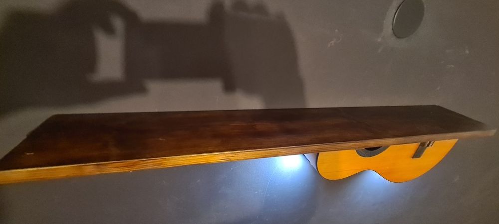 Półka ścienna kinkiet led gitara klasyczna