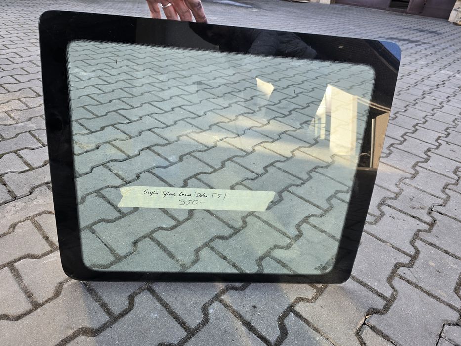 Szyba tylna lewa Volkswagen T5 doka