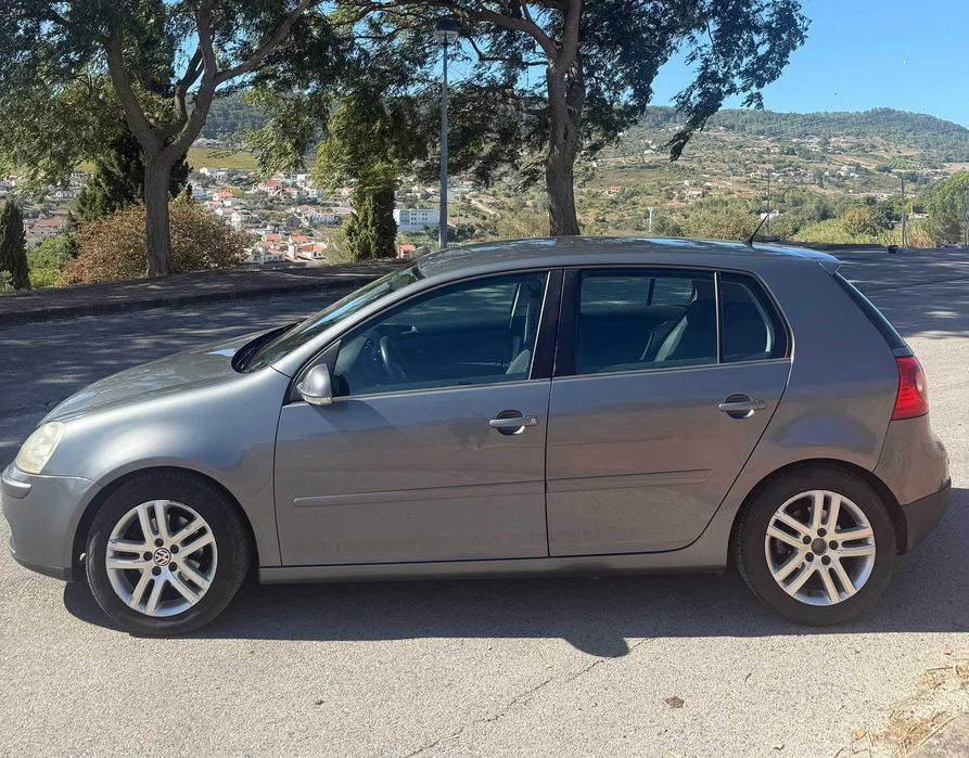 Volkswagen Golf V 1.9 TDI - Bluemotion — 105 CV — photo 2