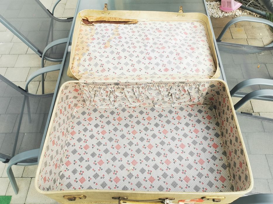 Stara walizka Cheney England kufer REKWIZYT ozdoba