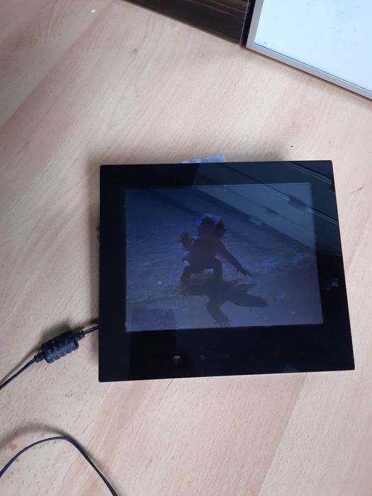 Digital frame. Digital photo frame.64740193763459124