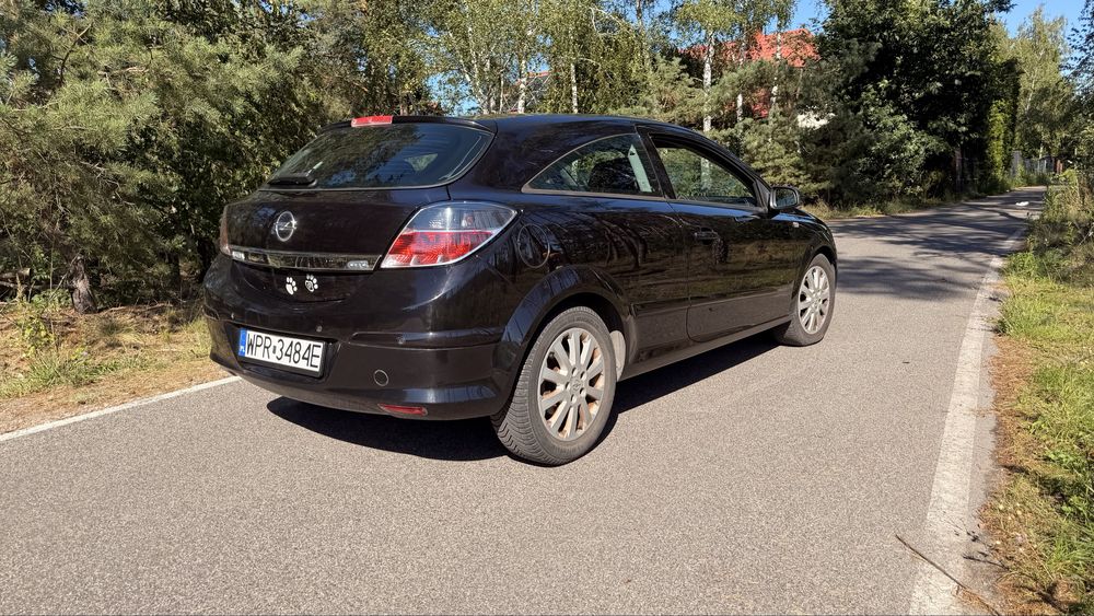 Opel Astra H/3-gen GTC - 1.4 benzyna - dlugie OC