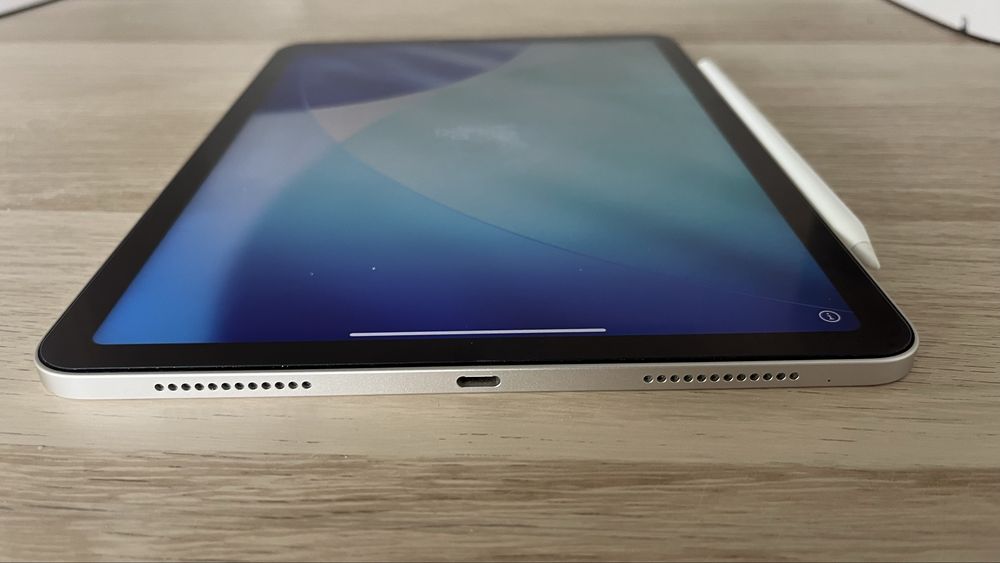 iPad Air 5.ª Geração (M1) 64 GB + Apple Pencil (2.ª Geração) – Como Novo