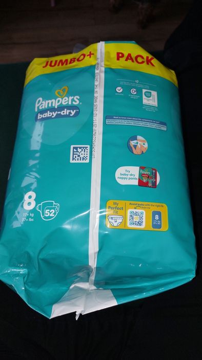 Pampersy 8    17kg +