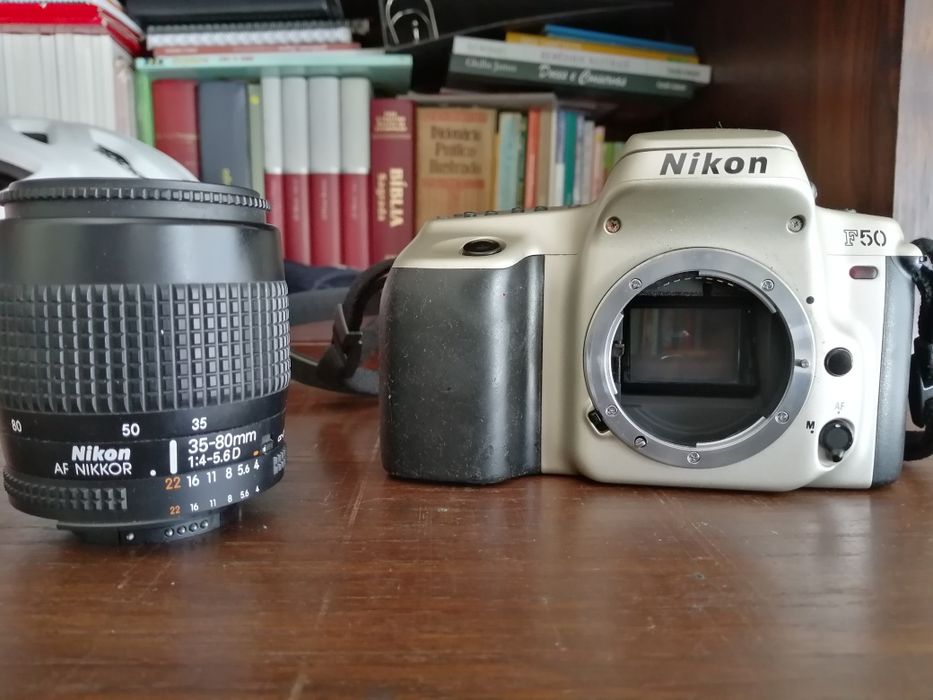 Nikon F50 analógica