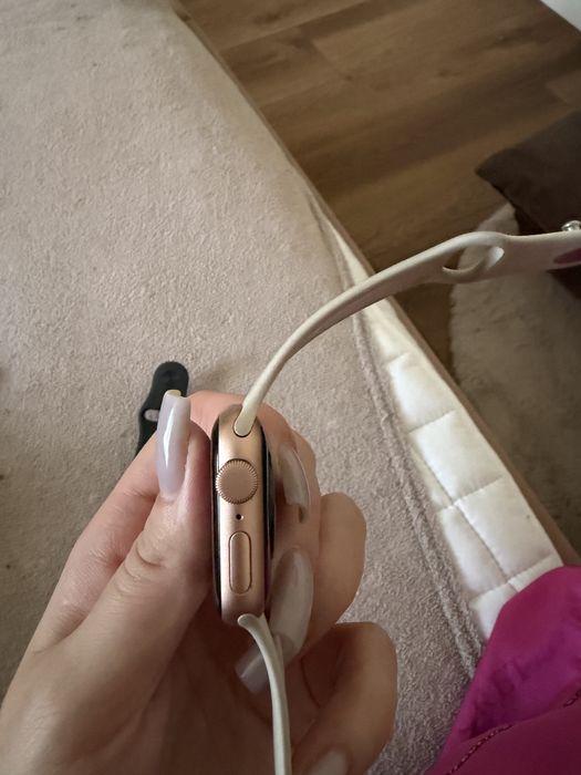 apple watch на запчастини
