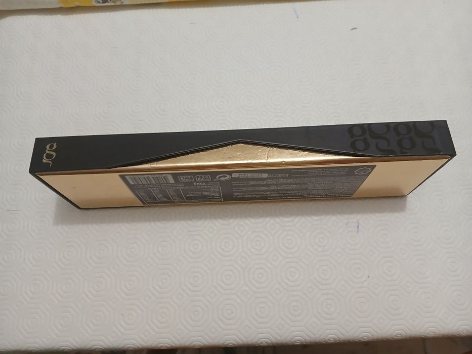 Empty Chocolate Box425722953482250242