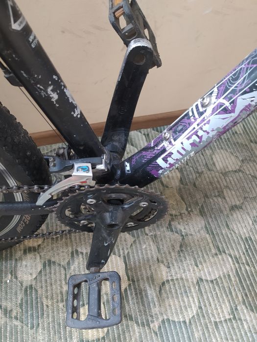 Specialized Hardrock 26 size 17 + niner Crossbike on Shimano Deore Hyd