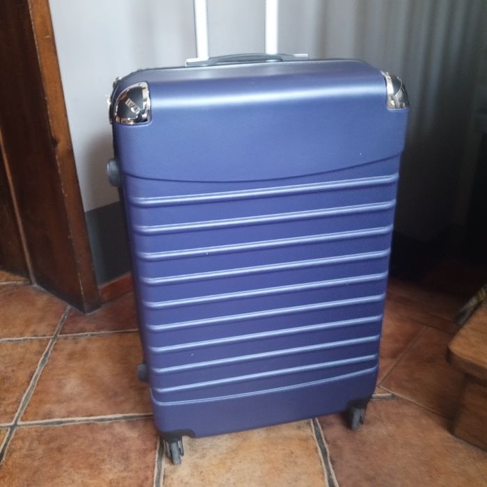 Walizka duża 90 l