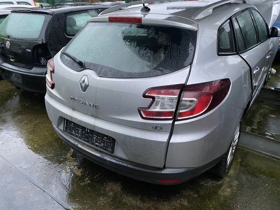 Бампер задній з парктроніком, Рено Меган 3 Renault Megane 3: 150 ...