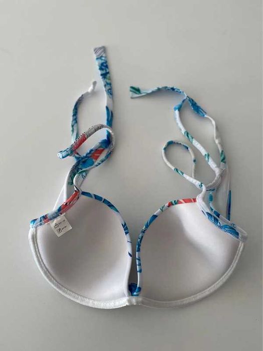 Parte de cima de bikini