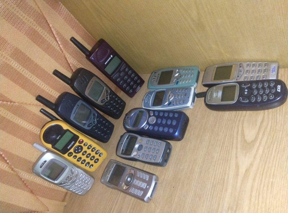 Продам лот кнопочних телефонів,можна і поштучно