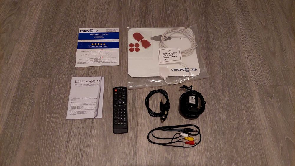 Smart TV 12 V/240 V Unispectra 14"