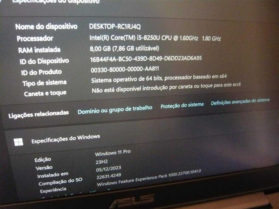 Portátil Asus ZenBook UX430U