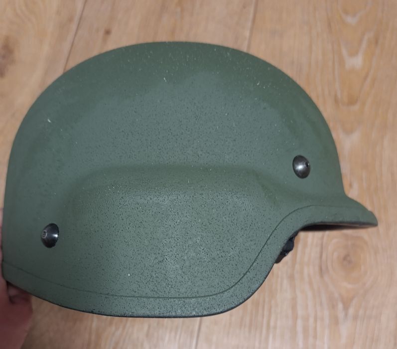 Каска кевларова.