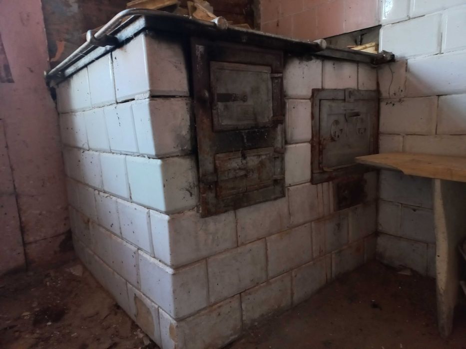 stary, drewniany dom