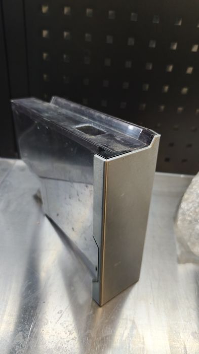 Zbiornik na wodę DeLonghi primadonna Avant