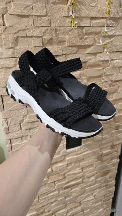 Скечерс Skechers нові 41 р. 27 см. устілка.