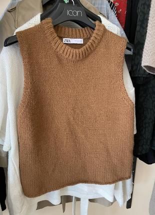Жилет Zara (s) в ідеальному стані