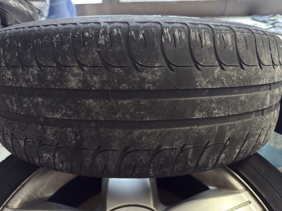 Jogo de 4 Jantes Especiais Renault 16” (Furação 4x100) com Pneus 205/55 R16