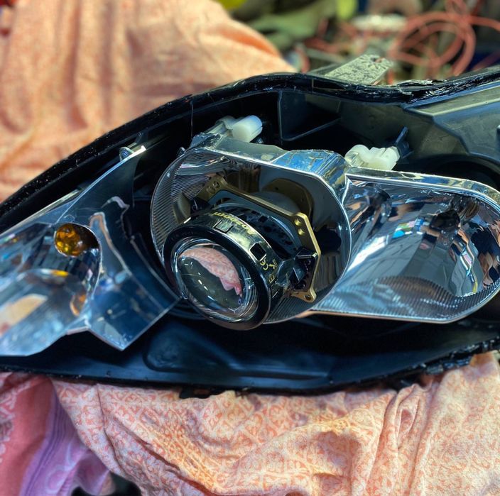 Ремонт фар, заміна та встановлення лінз