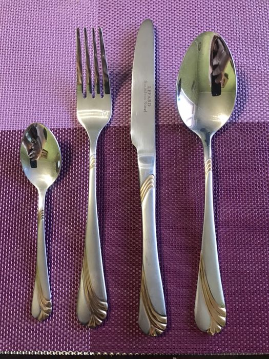 Столовый набор на 24пр