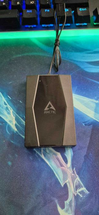 Контроллер вентилятора Arctic CASE FAN HUB, Контроллер Arctic, HUB