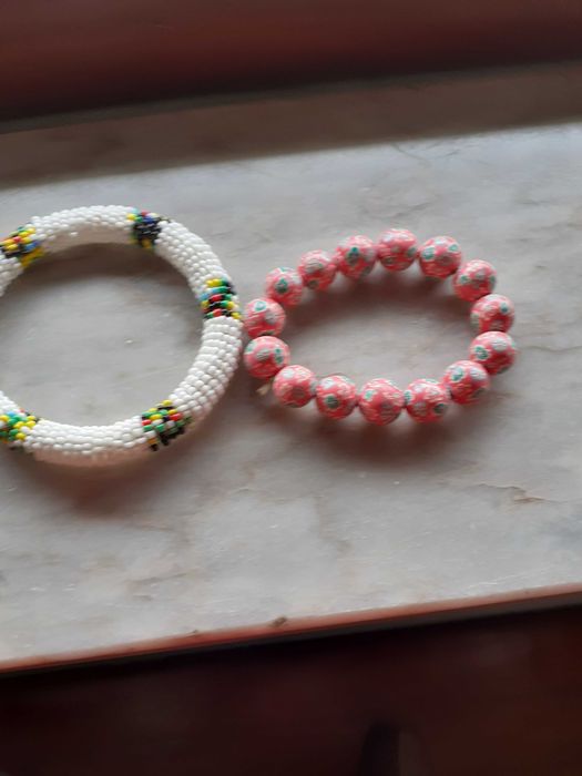 Pulseiras  de vários materiais