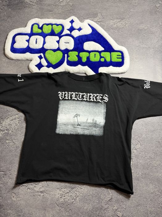 kanye west vultures volume 1 longsleeve in black