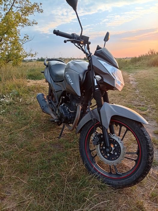 Продам ліфана  сітіера 200