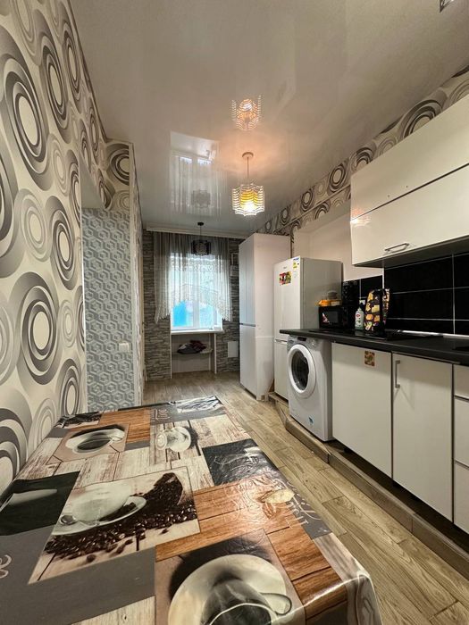Квартира в центрі, біля ж/д Ланжерону та Деребасівської