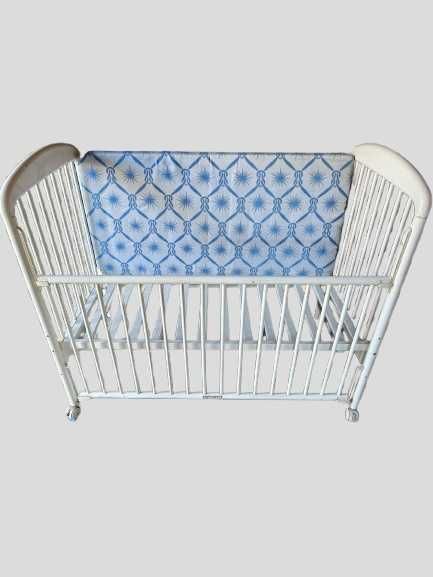 Cama de Bebé TRAMA com colchão e rodas