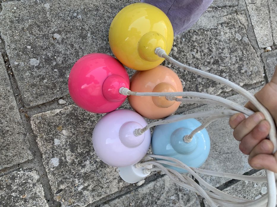 Candeeiro metálico colorido