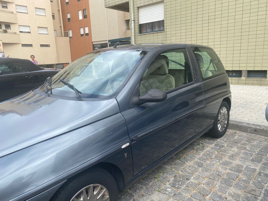 Vendo automóvel em bom estado