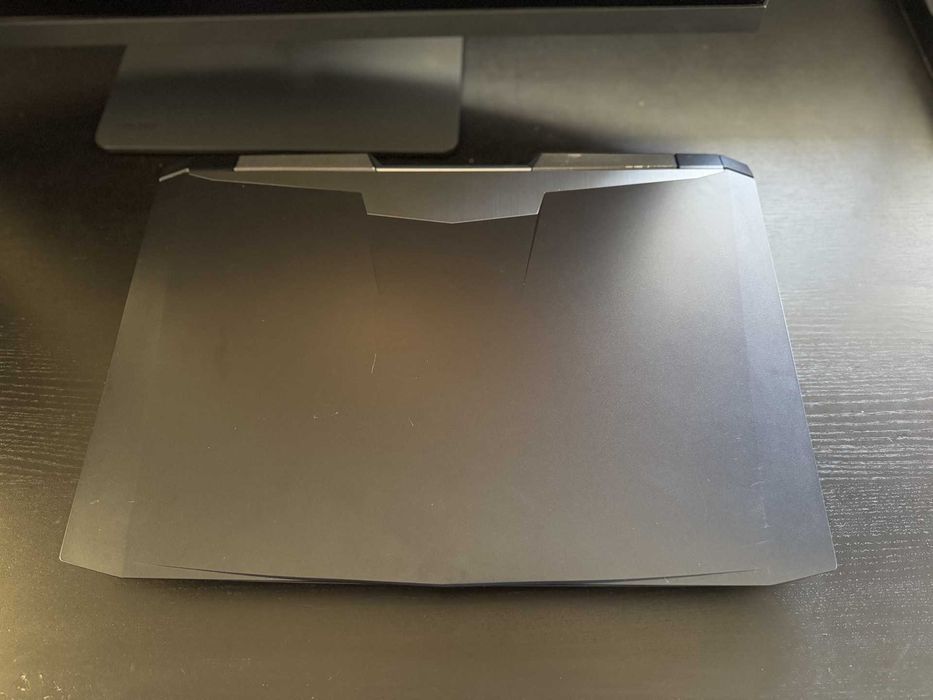 Computador Portátil Clevo P775DM3G (Obsidian) - Em bom estado