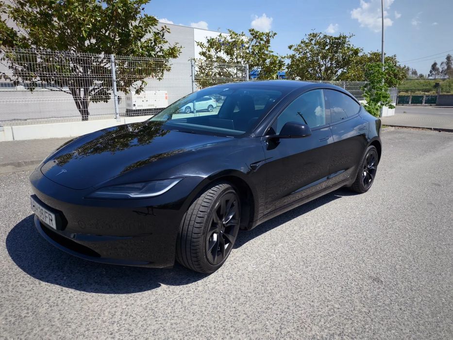 Tesla Model 3 Long Range Tração Integral Premium