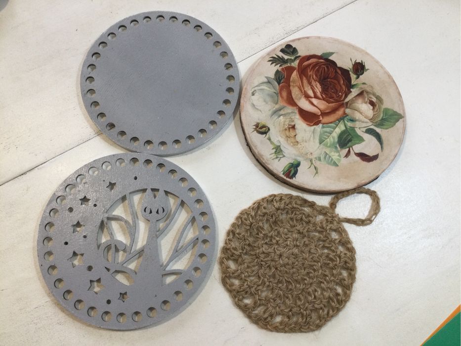 Разные подставки под горячее.