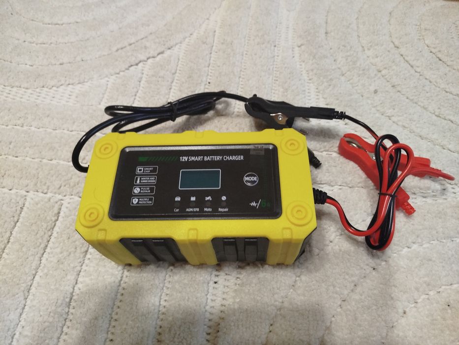 Зарядное для аккумулятора 12В (Е-0070)