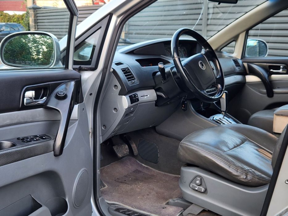 SsangYong radius  2,7 дизель 3950$