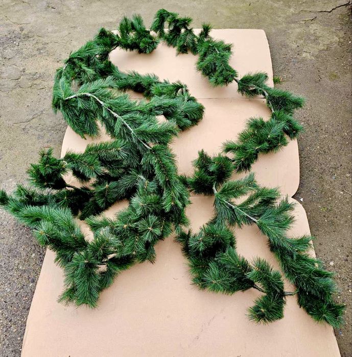 Штучна соснова гірлянда, гілка, ялинка