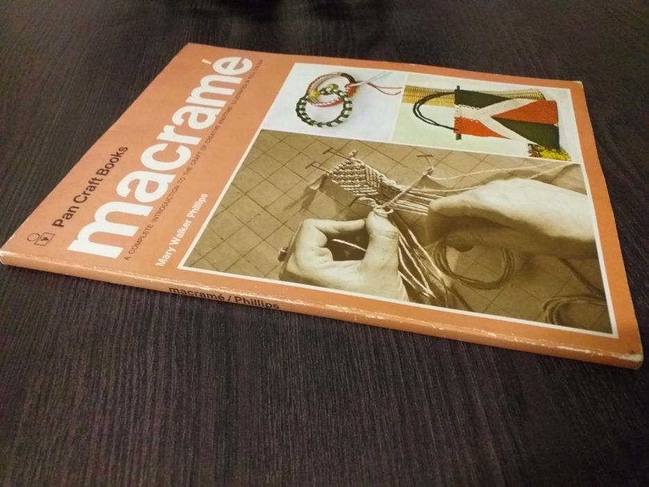 Macramé  complete introduction to the craft of creative knotting,em inglês,ilustrações a cores,muitos esquemas passo a passo,80 pag,veja zonas