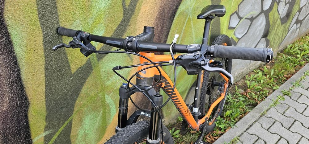 Rower White XC 290 PRO rozmiar L Shimano Deore XT DT Swiss OPM