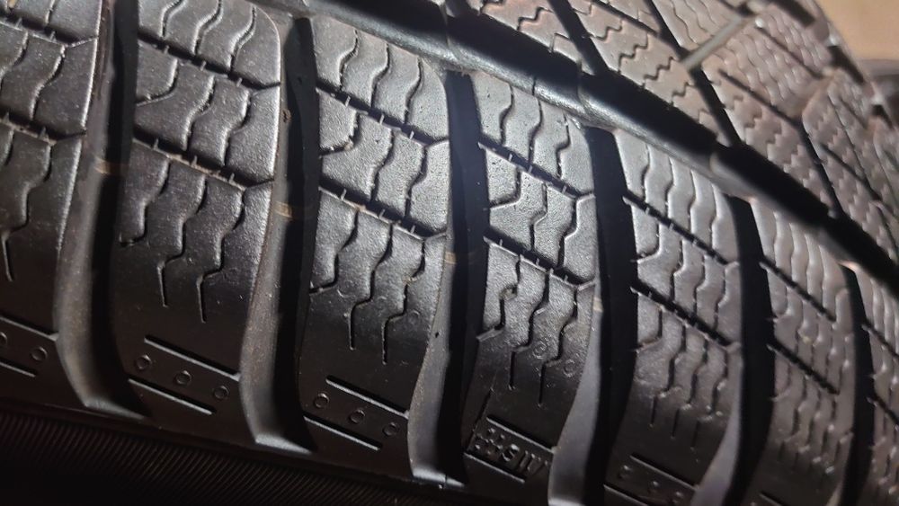 Пара зимних шин Pirelli Sottozero 3 winter 215/65 r17 215 65 17