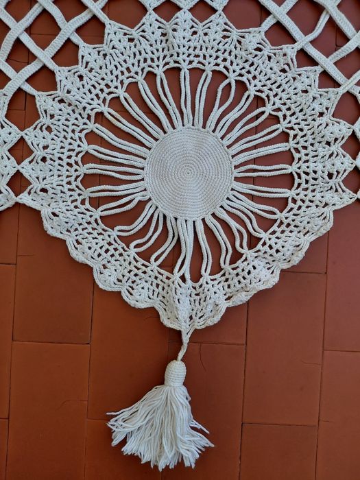 Vendo Toalha / Colcha em Croché Artesanal com Franjas (Algodão Cru) - 170 x 130 cm
